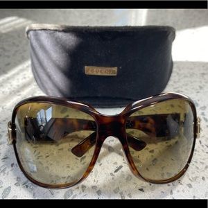 Gucci Buckle sunglasses